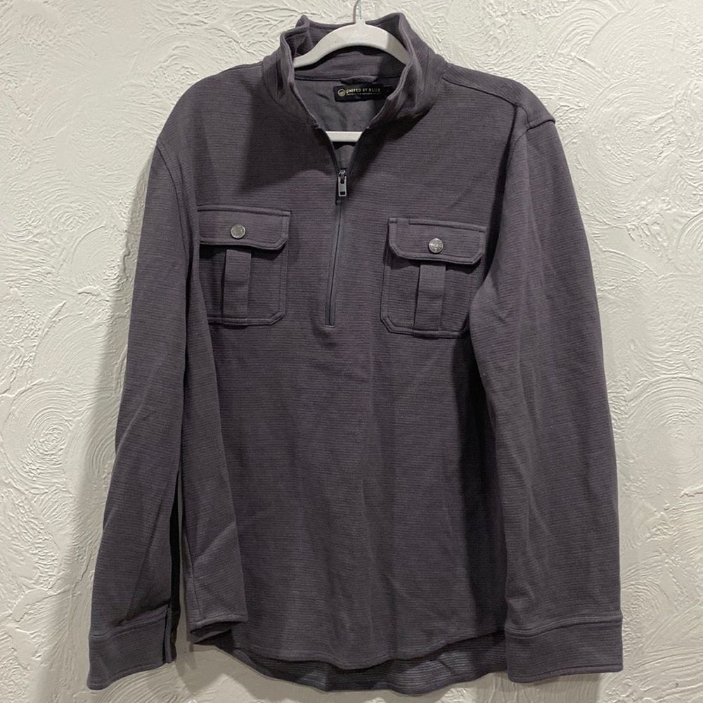 United by blue 1/4 zip shirt size large